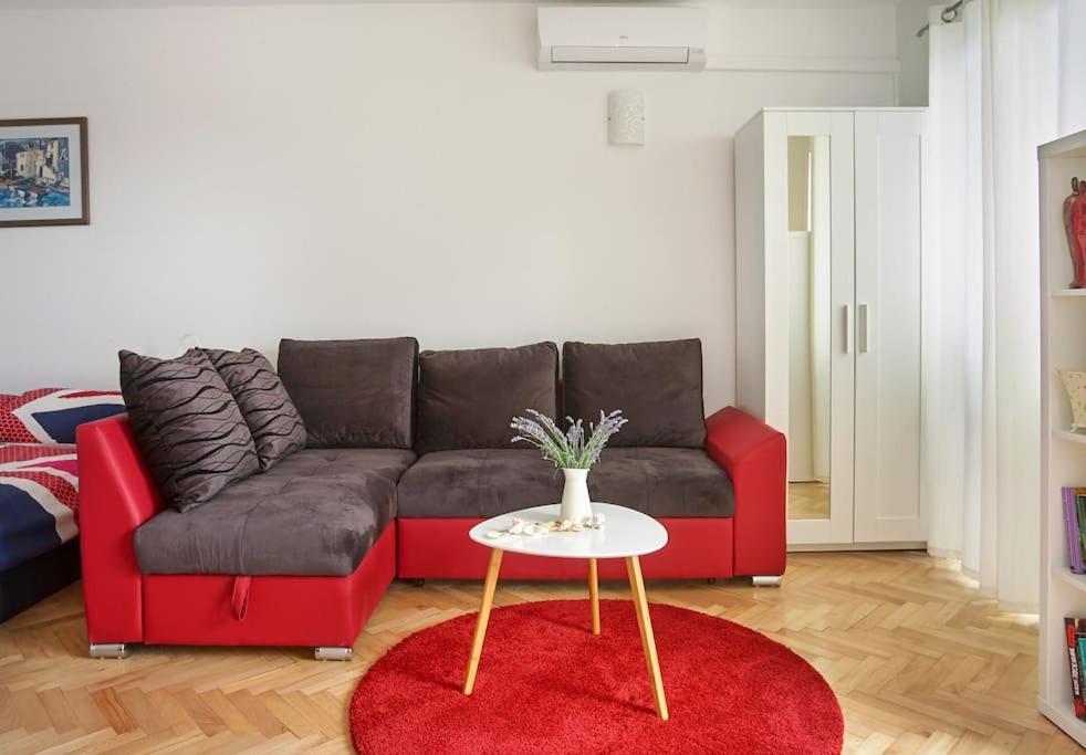 Studio Apartment One Sun Ловран Екстериор снимка
